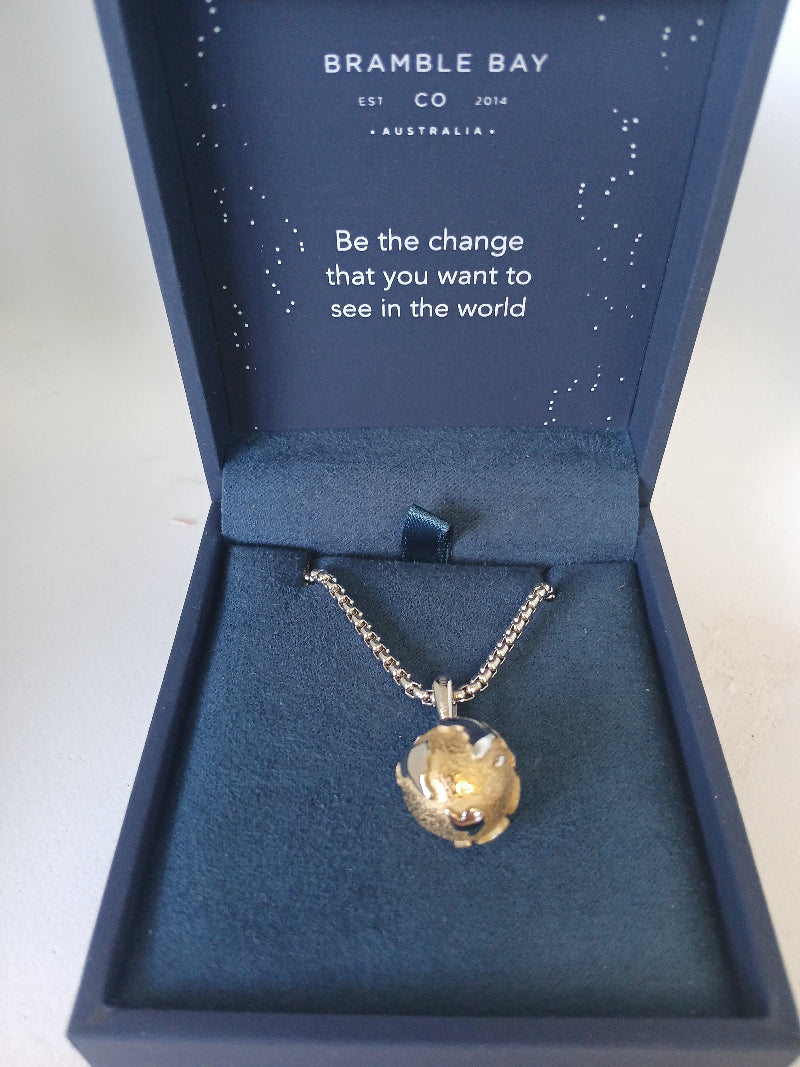 Necklace Earth Gold/Silver